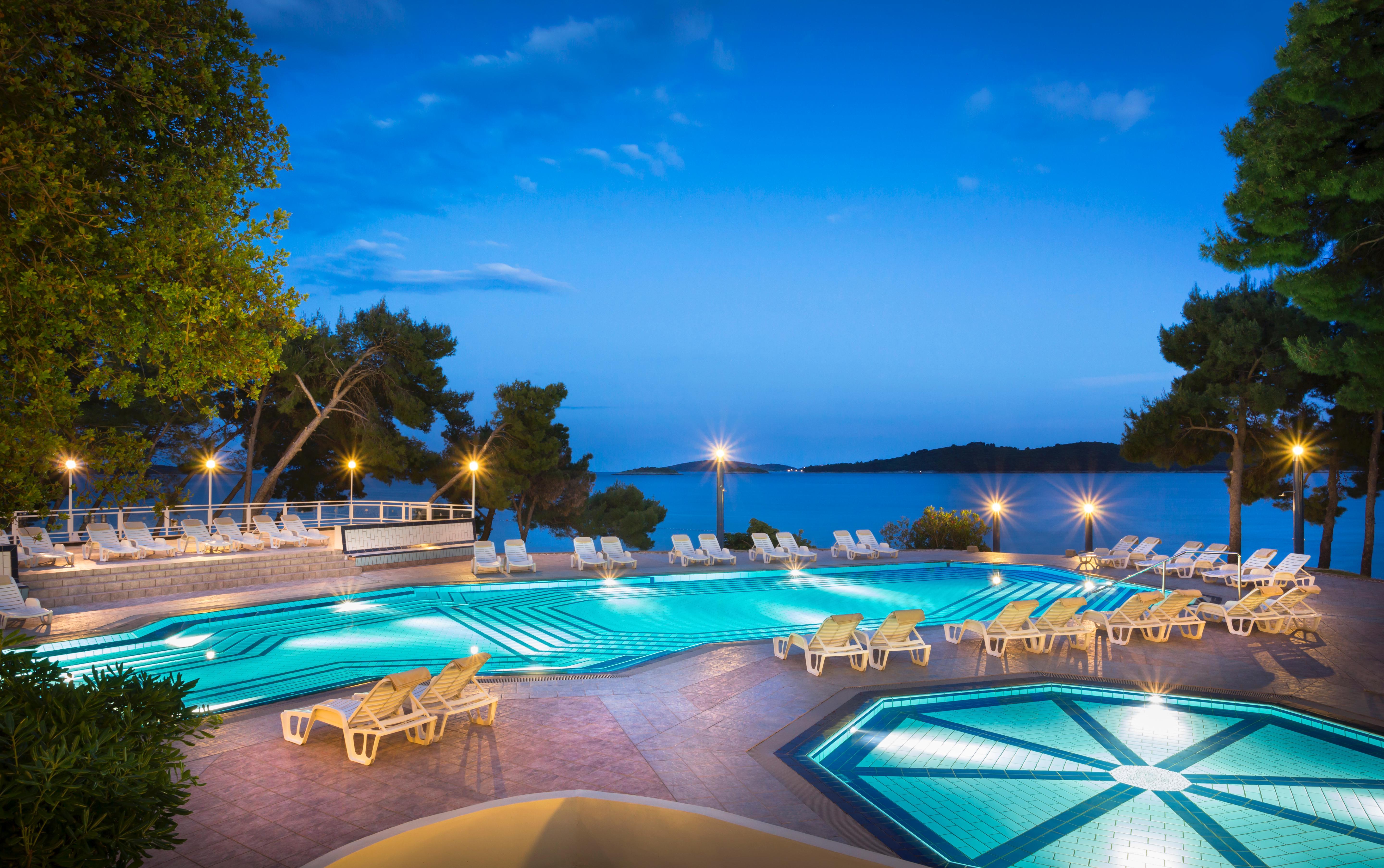 Aminess Vival Grand Azur Hotel โอเรบิก ภายนอก รูปภาพ