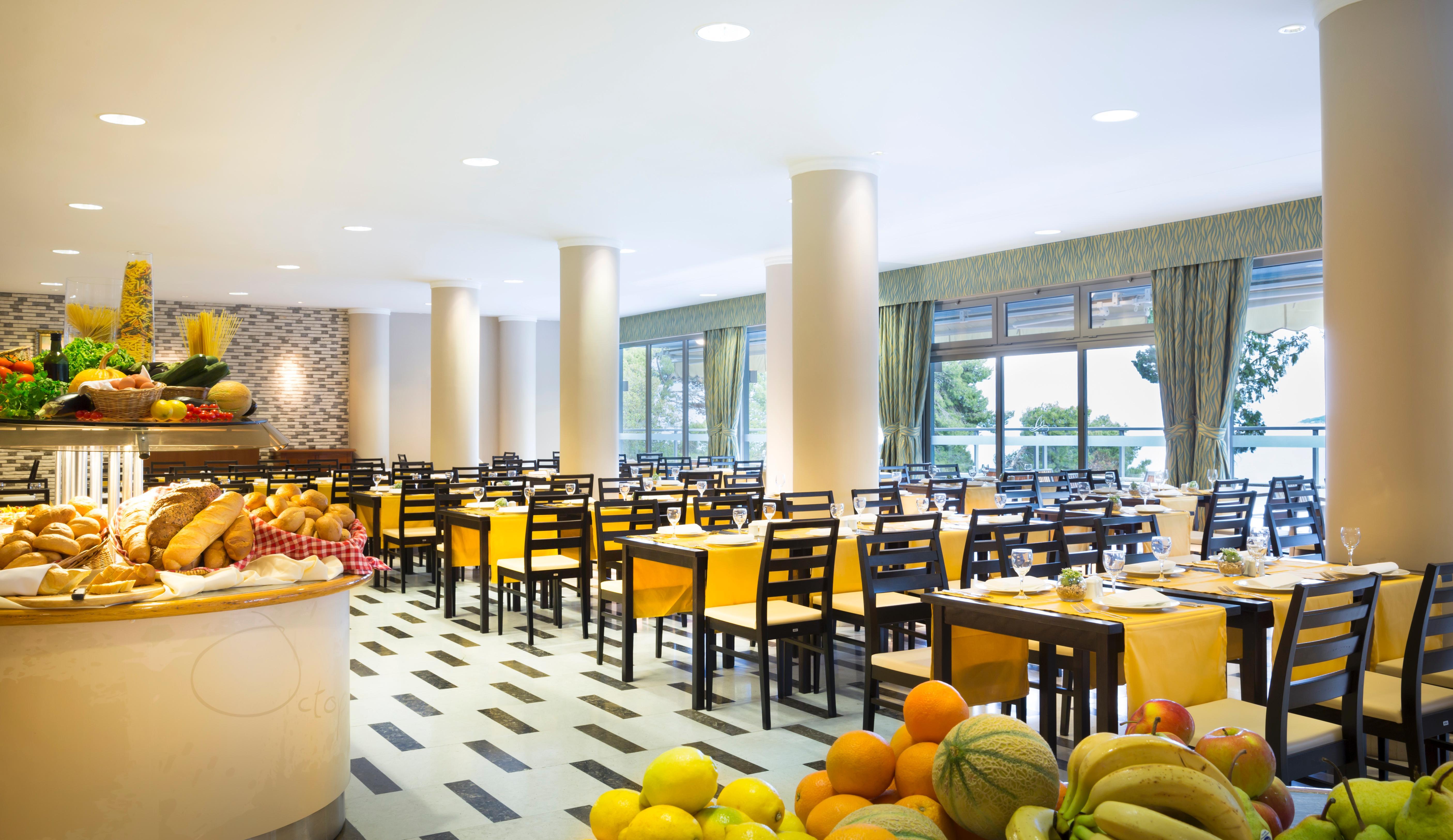 Aminess Vival Grand Azur Hotel โอเรบิก ภายนอก รูปภาพ