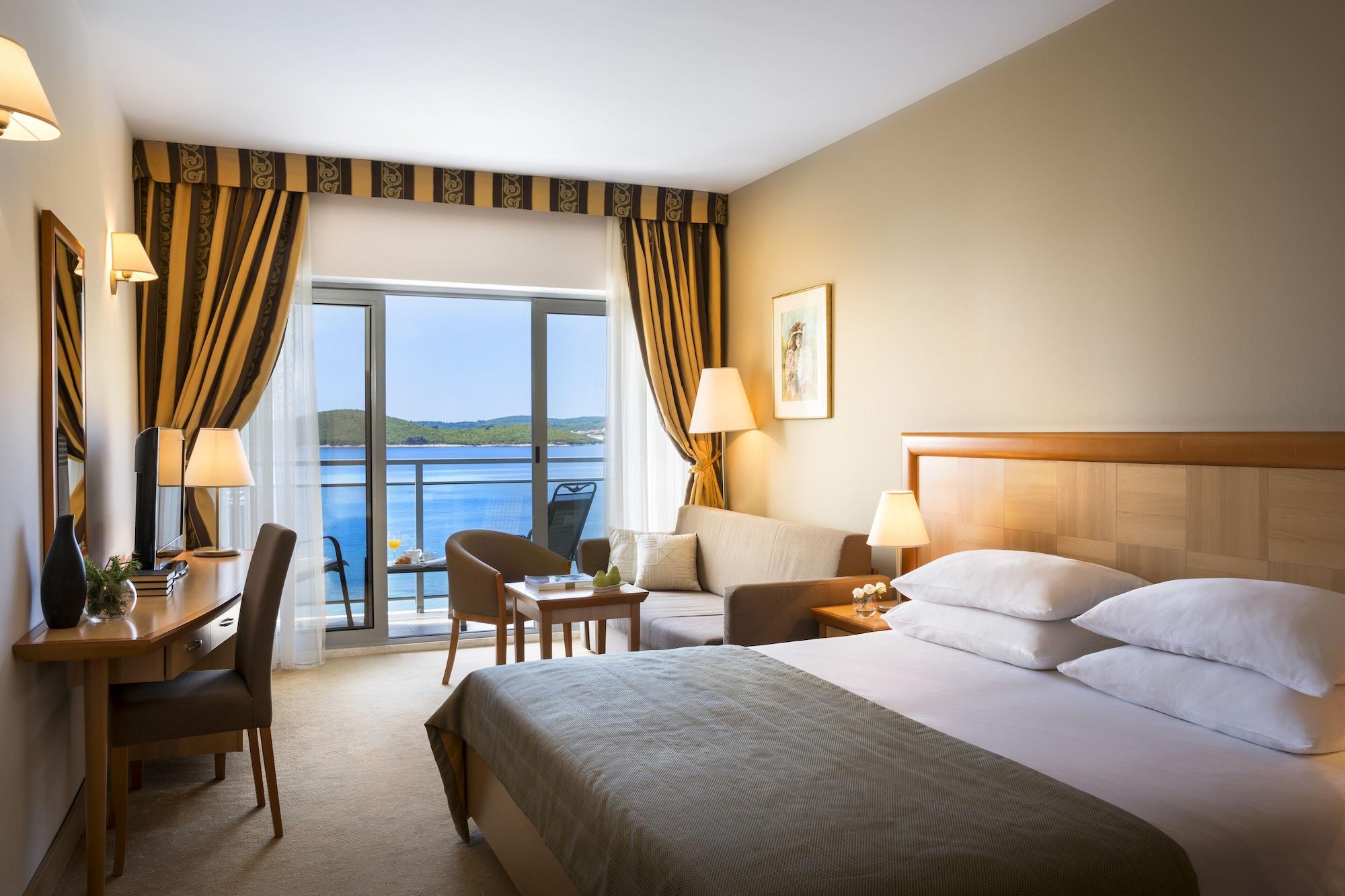 Aminess Vival Grand Azur Hotel โอเรบิก ภายนอก รูปภาพ