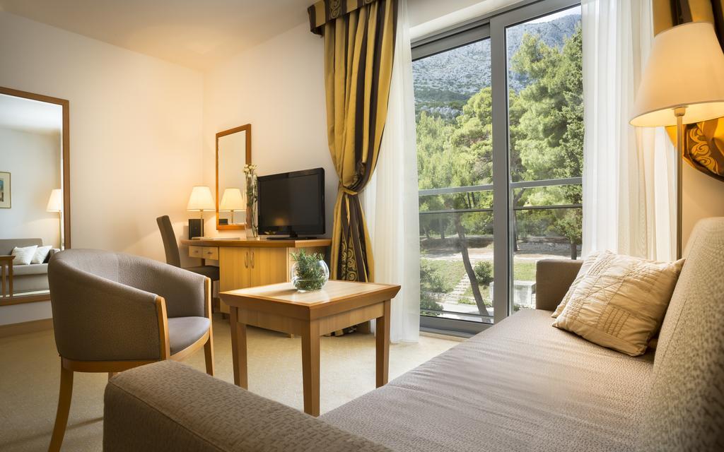 Aminess Vival Grand Azur Hotel โอเรบิก ภายนอก รูปภาพ